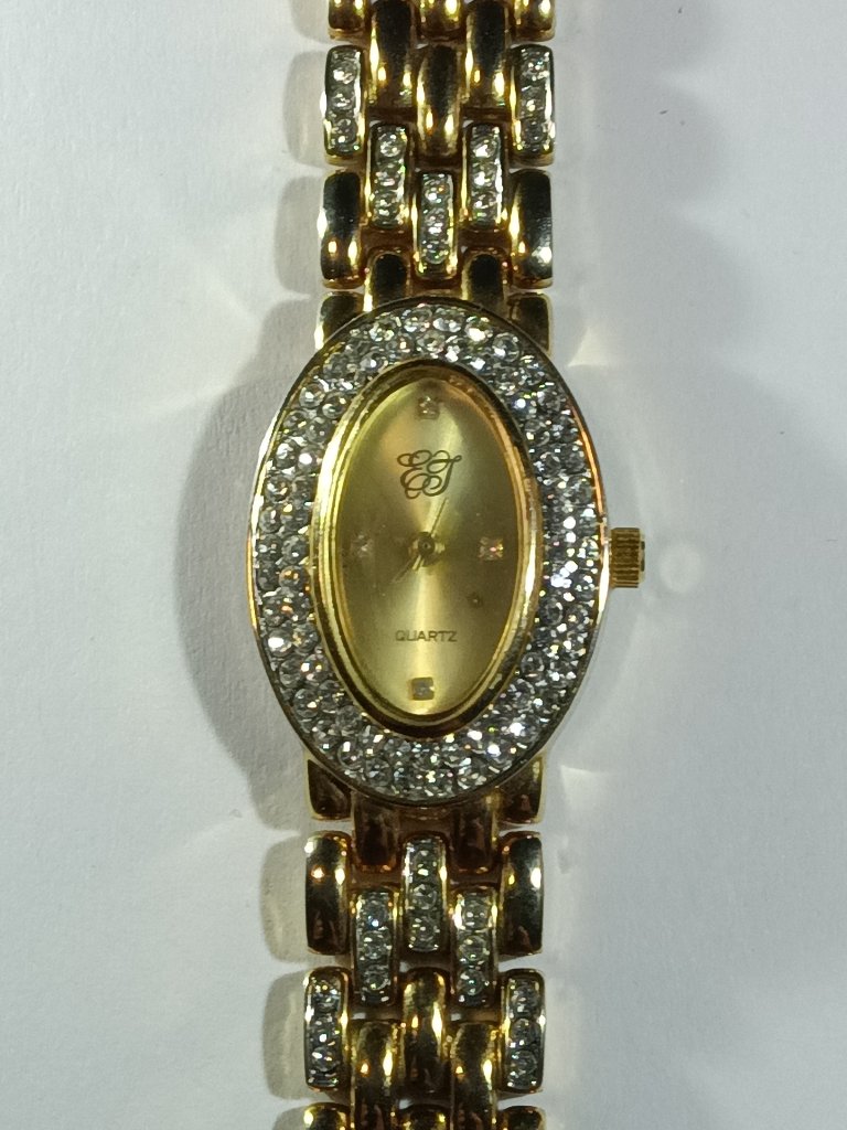 Elizabeth Taylor White Diamonds Quartz Watch